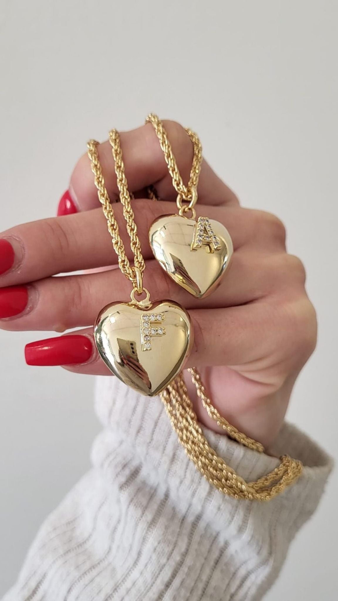 Collana in acciaio inossidabile con iniziale