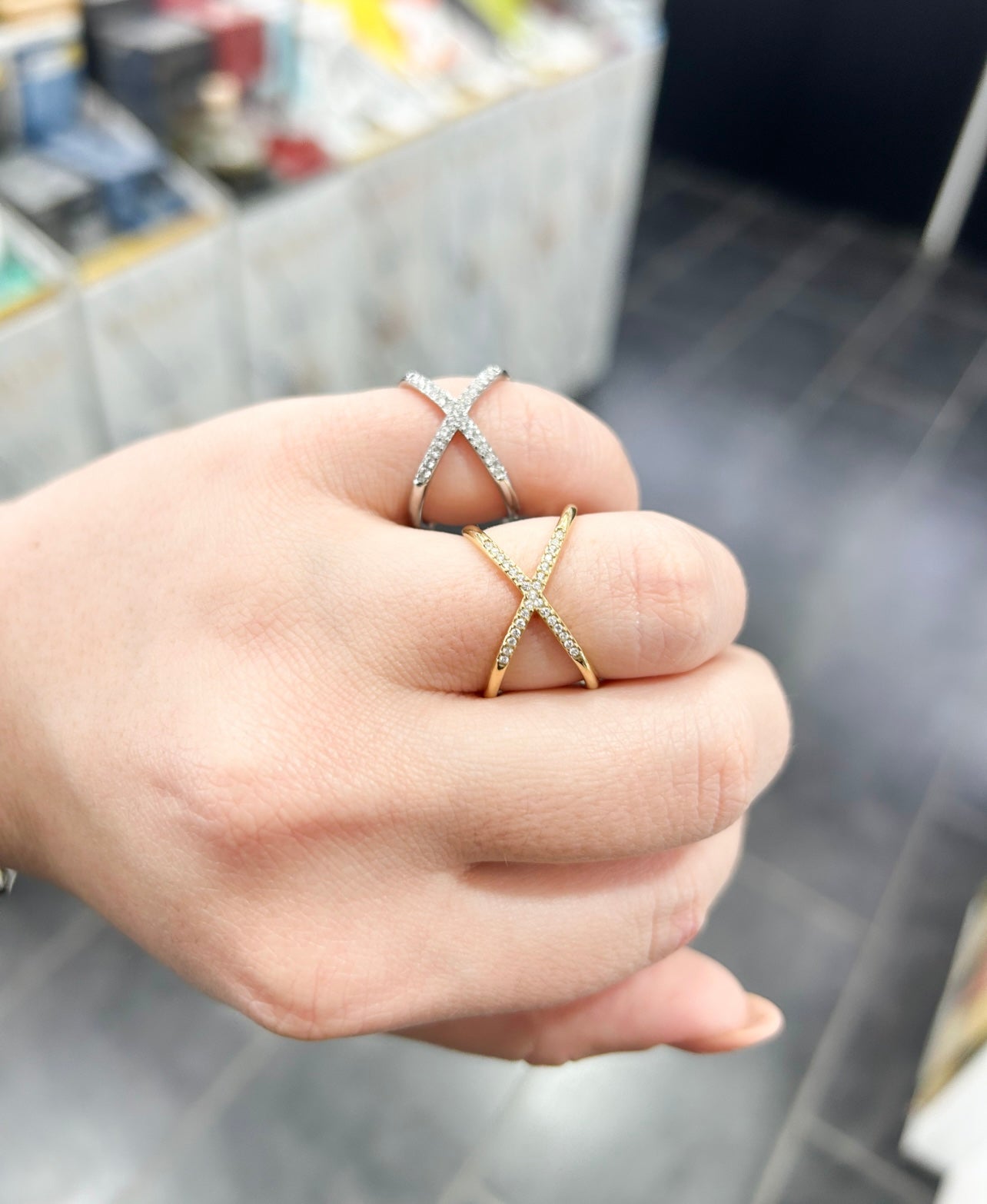 Anello intreccio
