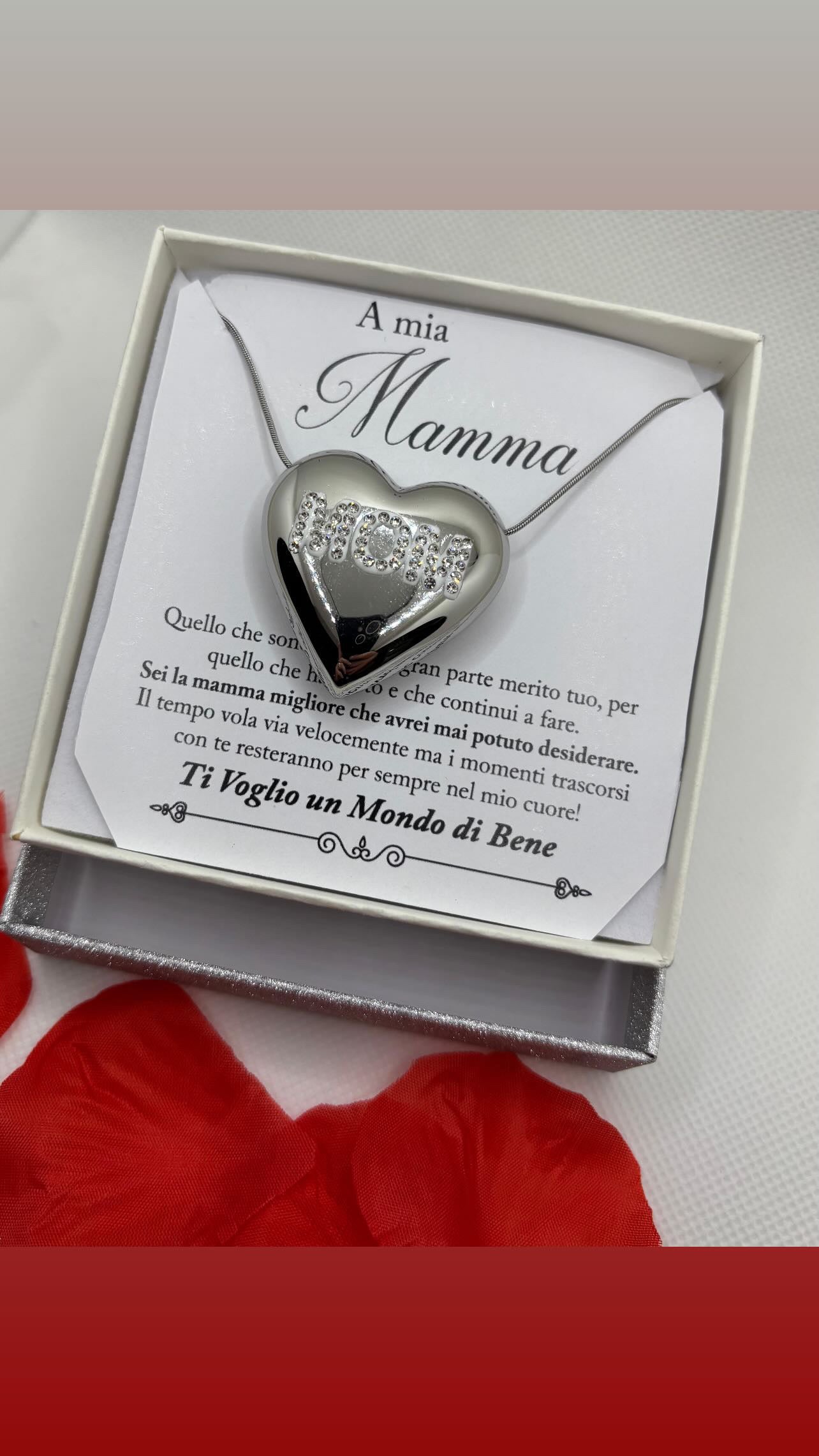 Collana mom