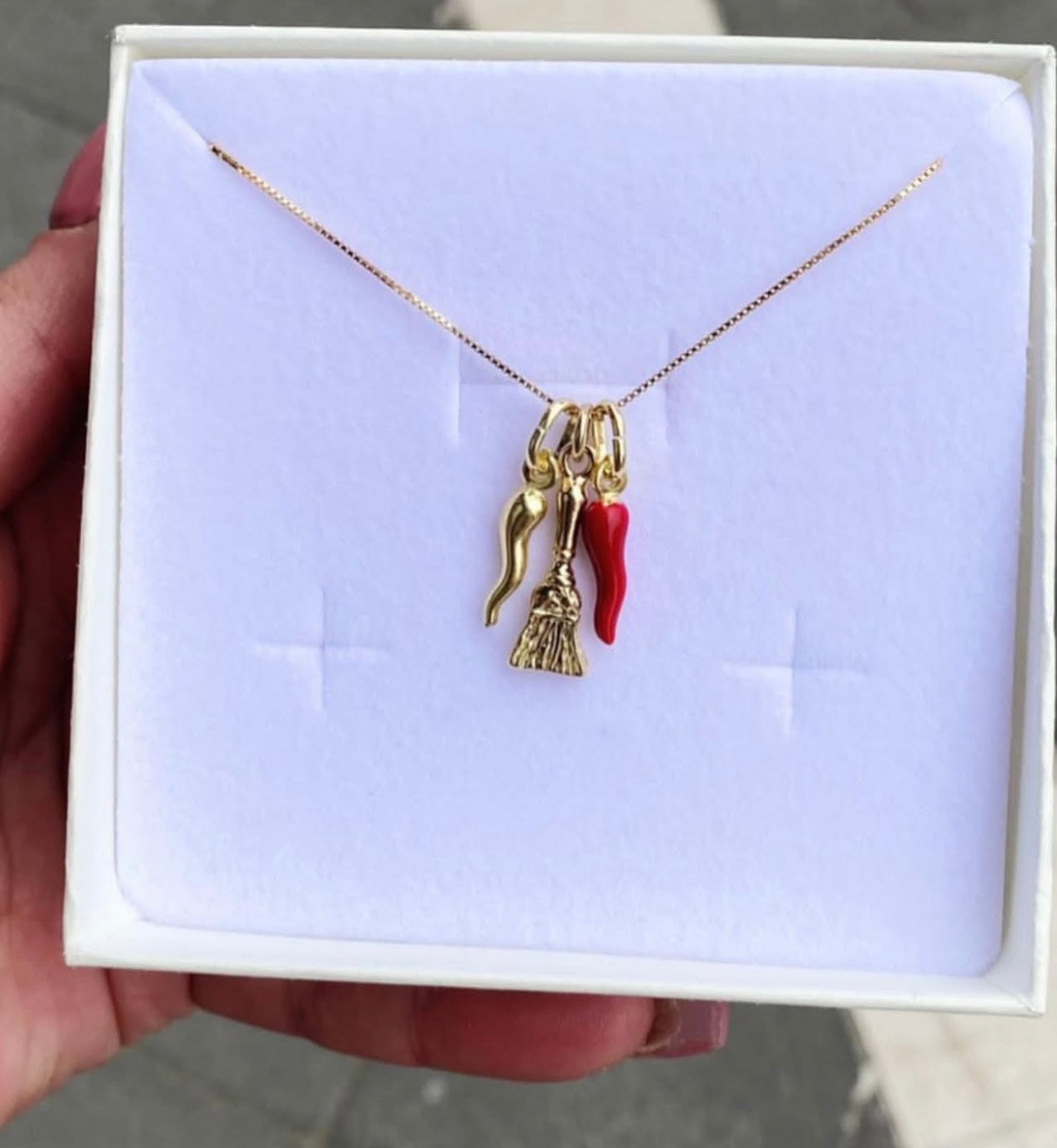 Collana portafortuna