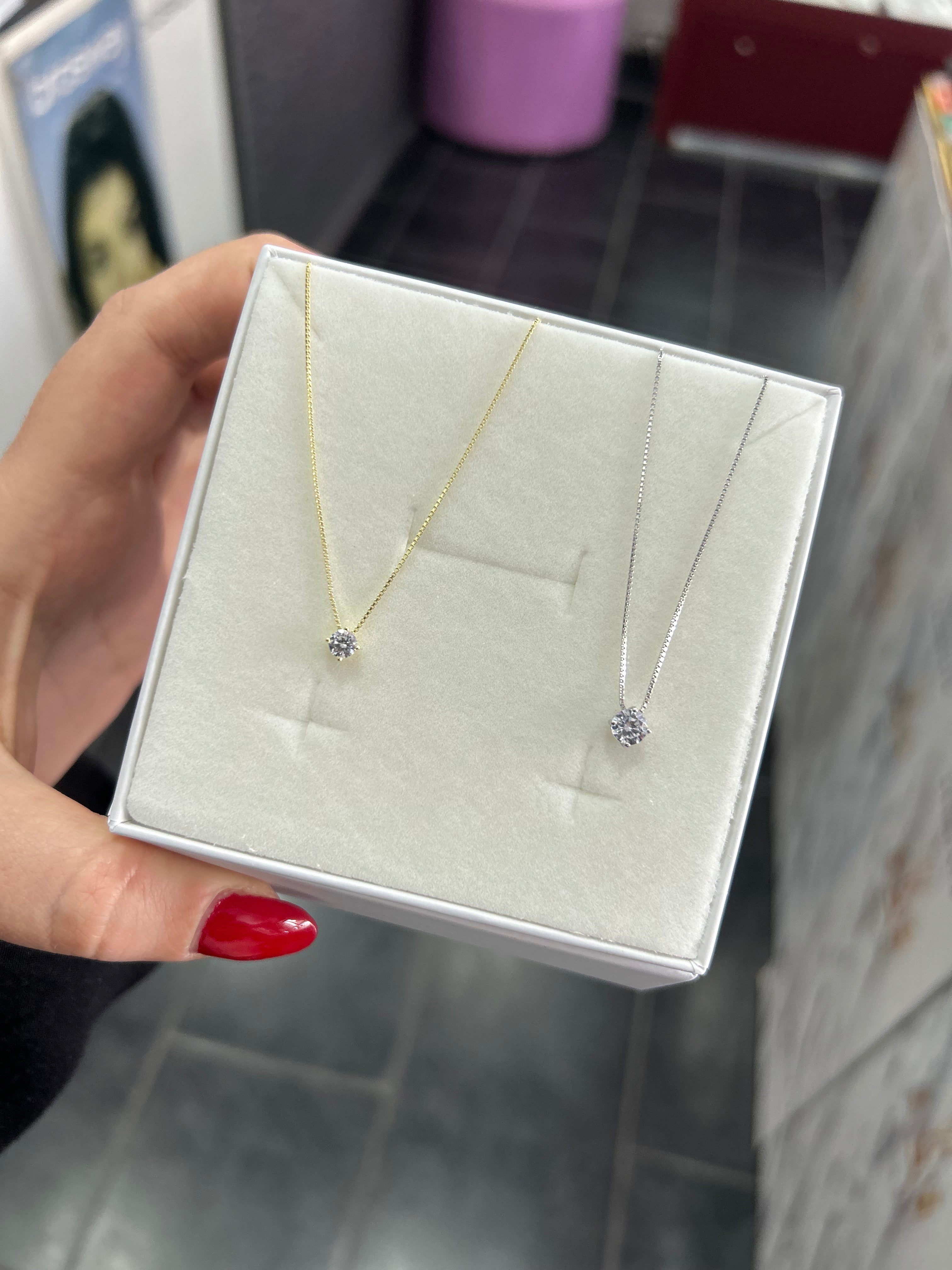 Collana punti luce